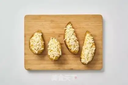 Make Corn cheese and potatoes step 4