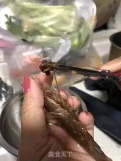 Make Spicy sauce and shrimp step 3