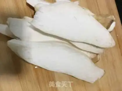 Make Pelican almond mushrooms step 1