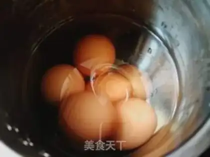 Make The kettle boils eggs step 2