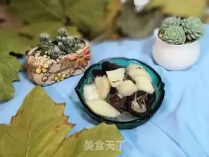 Make The chicken soup of mushrooms step 0