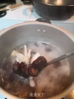 Make The chicken soup of mushrooms step 3