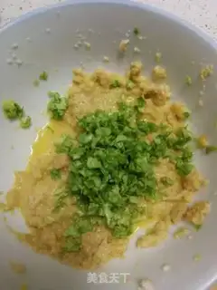 Make Bumpy egg baby pie step 3