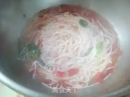 Make Tomato egg noodles step 4