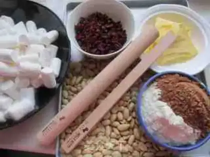Make Coco Cow Rolling Sugar step 0