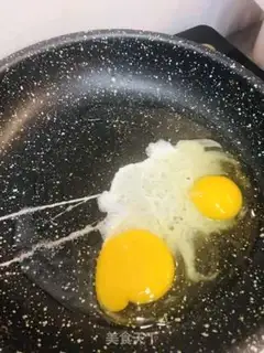 Make Scrambled eggs step 0