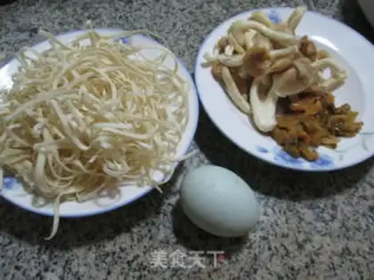 Make ♪ Squeeze the roses and duck egg noodles ♪ step 0