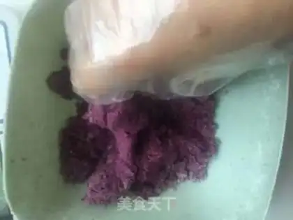 Make Potato cheeseball step 1