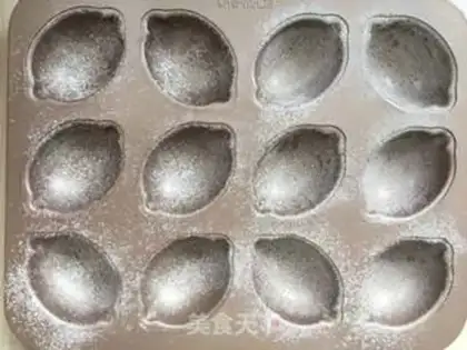 Make Lemon Madeleine step 6