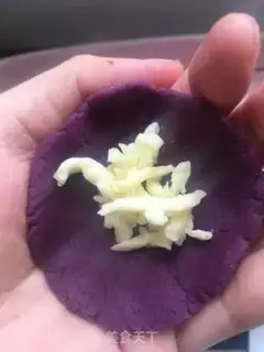 Make Potato cheeseball step 3