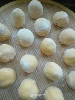 Make Pumpkin with red bean buns step 13