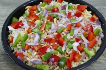 Make Noodle pizza step 6