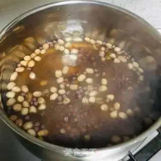 Make Porridge of peanut rice step 1