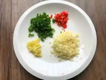 Make Garlic scallops step 3