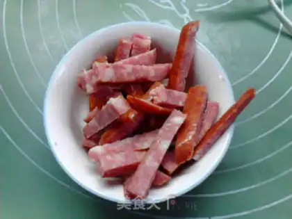 Make Black pepper beef sausage cheesecake step 1