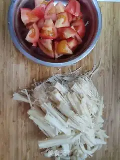 Make Tomato mushroom soup step 1