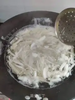 Make Tomato mushroom soup step 3