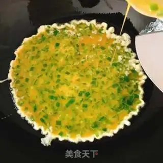 Make Pyramid fried eggs step 5