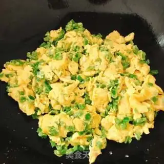 Make Pyramid fried eggs step 6