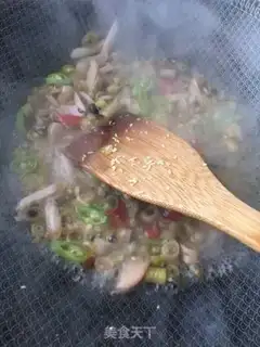 Make Pickle beef noodles step 18