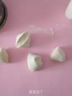 Make Red sugar cake step 3