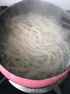 Make Pickle beef noodles step 22