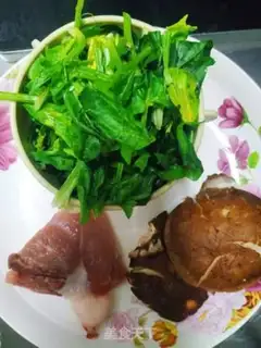 Make Porridge of spinach mushrooms step 0