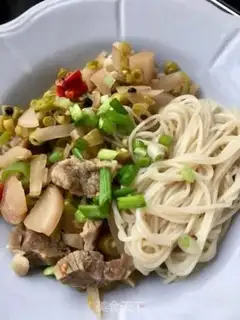 Make Pickle beef noodles step 27