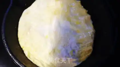 Make Japanese simple sushi rolls step 2