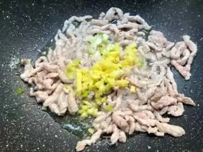 Make Spring rolls step 3
