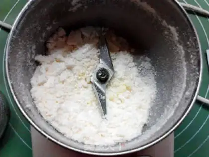 Make Almond milk tea step 2