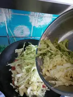 Make Tomato eggs and buns step 6
