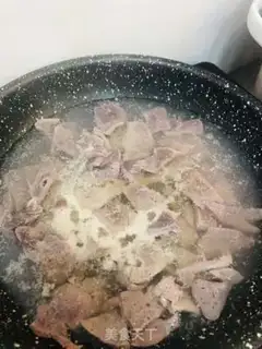 Make Spinach liver soup step 1