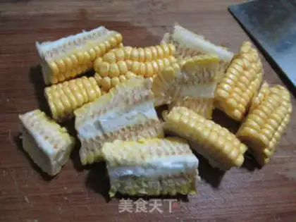 Make ♪ Black-mule sweet corn boiled duck legs ♪ step 1