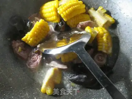 Make ♪ Black-mule sweet corn boiled duck legs ♪ step 6