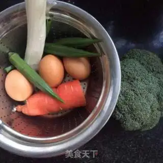 Make The broccoli egg roll step 0