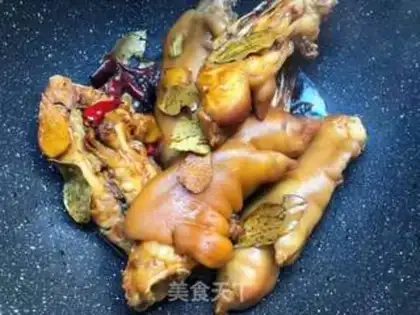 Make Hands on pig
