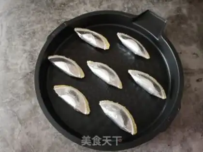 Make How to make soybeans out of egg skin step 5