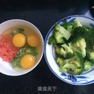 Make The broccoli egg roll step 3