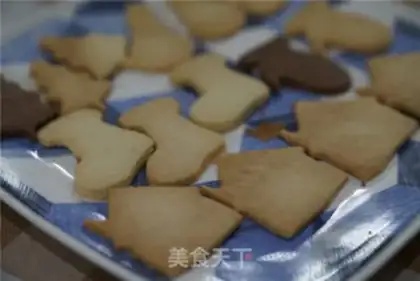 Make Frozen Christmas cookies step 12