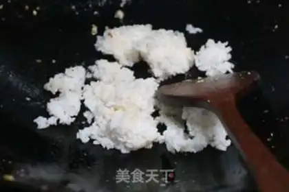 Make Crab stick egg fried rice step 4