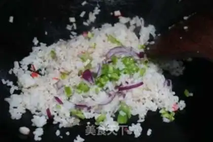 Make Crab stick egg fried rice step 7