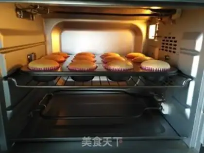 Make Peaches, honey cupcakes step 10
