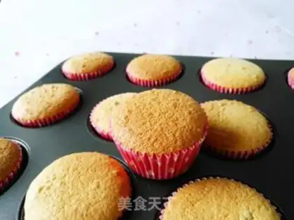 Make Peaches, honey cupcakes step 12