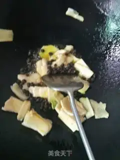 Make Spicy croissant step 3