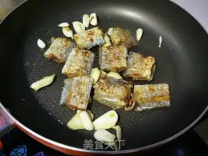 Make Carrot ribbon fish step 4