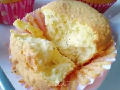 Make Peaches, honey cupcakes step 16