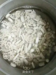 Make Wild Lotus soup step 2