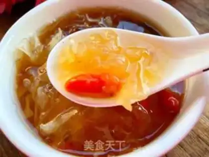 Make Peach glue silver ear soup step 8