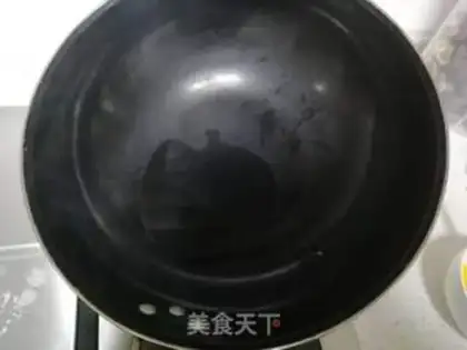 Make Eggs, beans, shrimp step 2